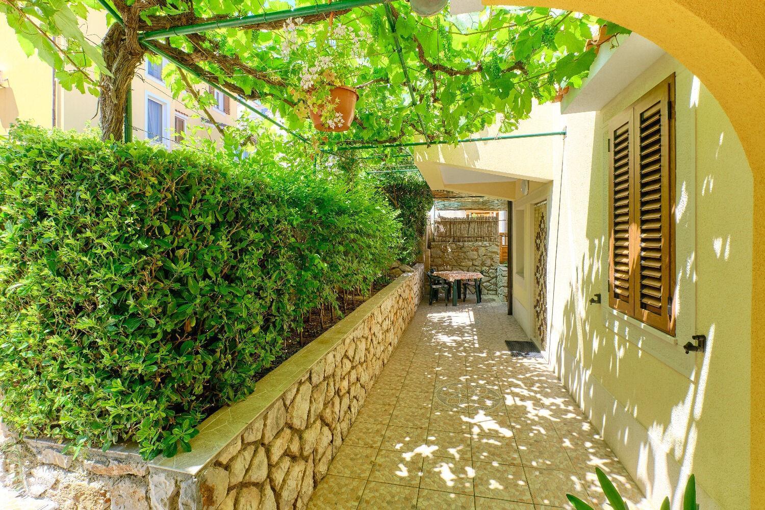 Apartments Nada - 150 M From Sea Mali Lošinj Exterior foto