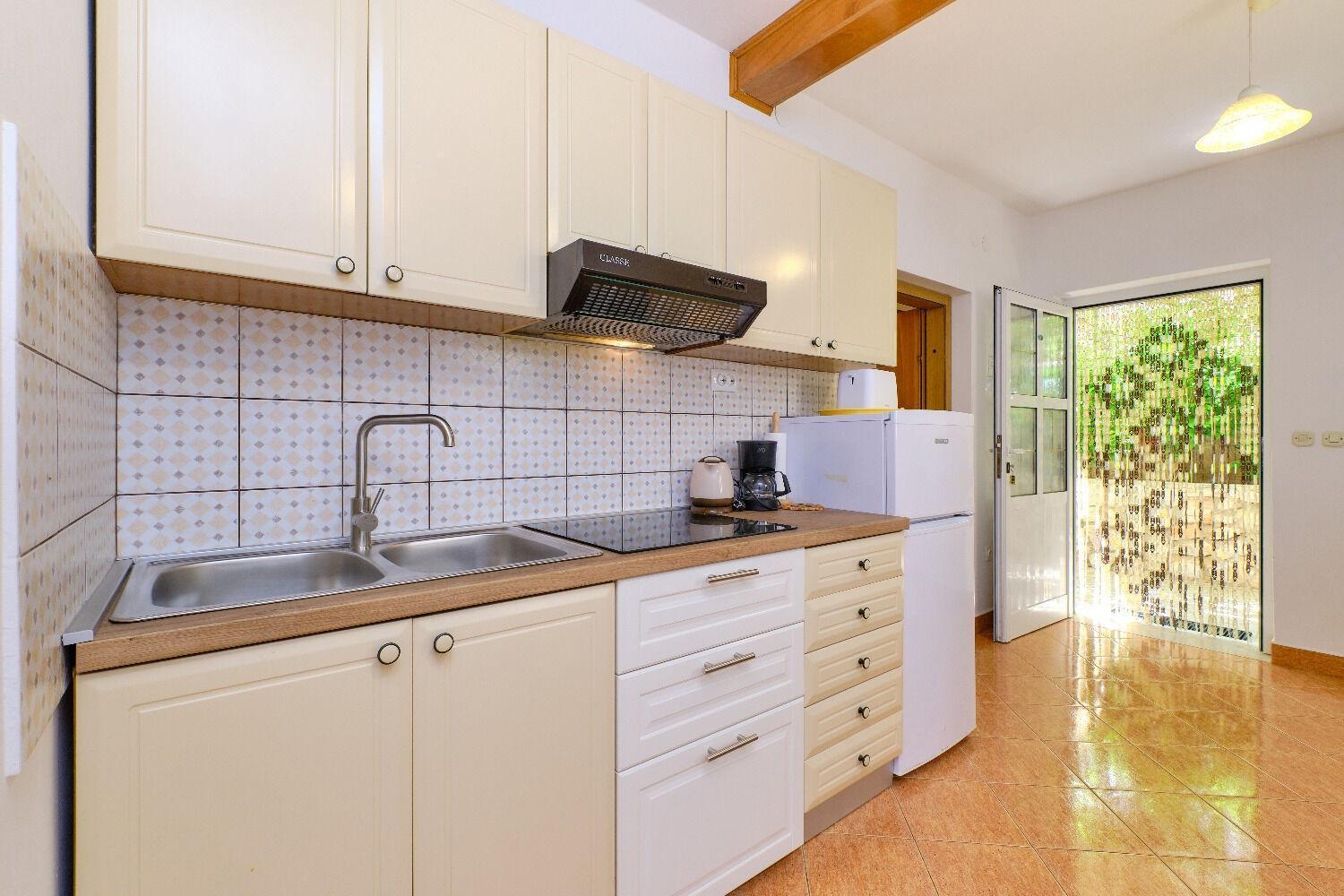 Apartments Nada - 150 M From Sea Mali Lošinj Exterior foto